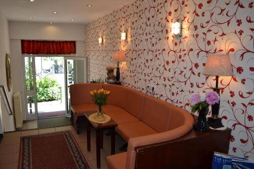 Hotel Minerva Garni, Dusseldorf