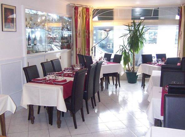 H&ocirc;tel Restaurant Du Stade, Dijon