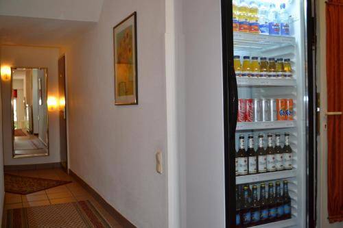 Hotel Minerva Garni, Dusseldorf
