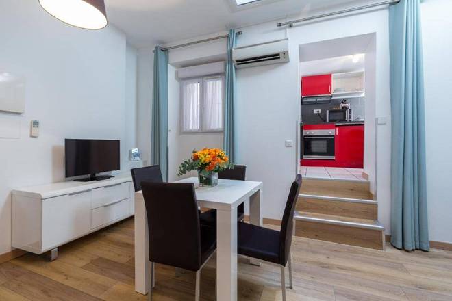 Florella Clemenceau Apartment, Cannes