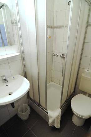 Hotel Karolinger, Dusseldorf