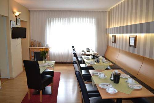 Hotel Minerva Garni, Dusseldorf